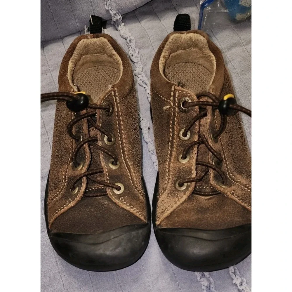 Keen Outdoor Youth Hiking Trail Shoe Boys Size 1 Brown Leather Low Top